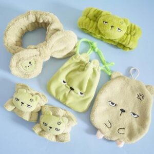 Green Bear Travel Buddy Wash & Go Kit